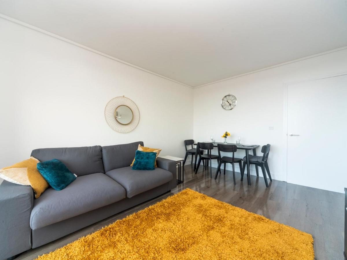 Pass The Keys Riverside Amazing Flat In London Close To The O2 المظهر الخارجي الصورة