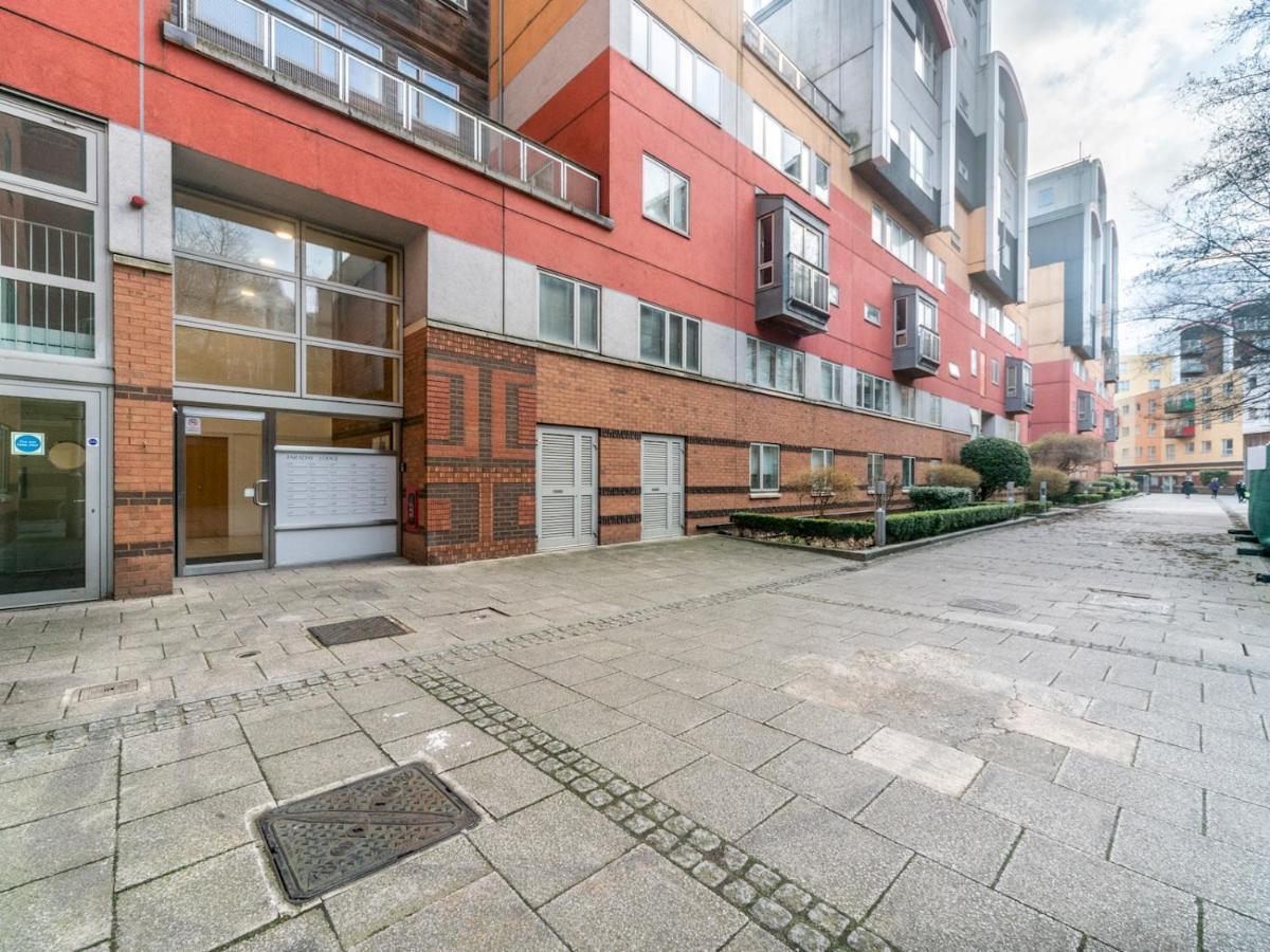 Pass The Keys Riverside Amazing Flat In London Close To The O2 المظهر الخارجي الصورة