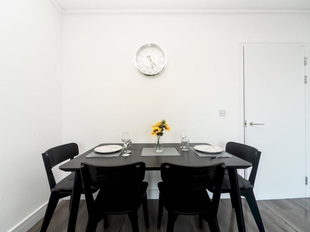Pass The Keys Riverside Amazing Flat In London Close To The O2 المظهر الخارجي الصورة
